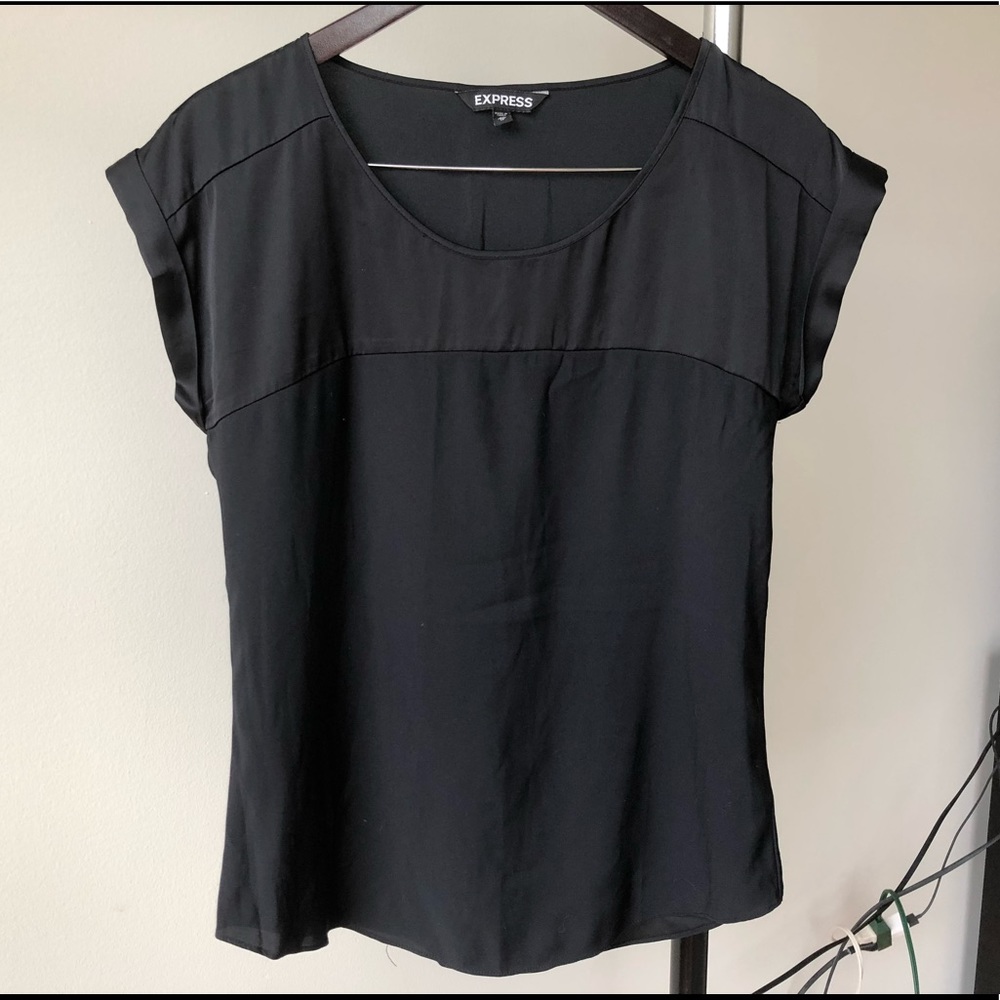 Black top. Express .